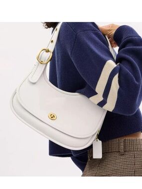 NWT Coach Cashin Carry Small Leather Crescent Bag